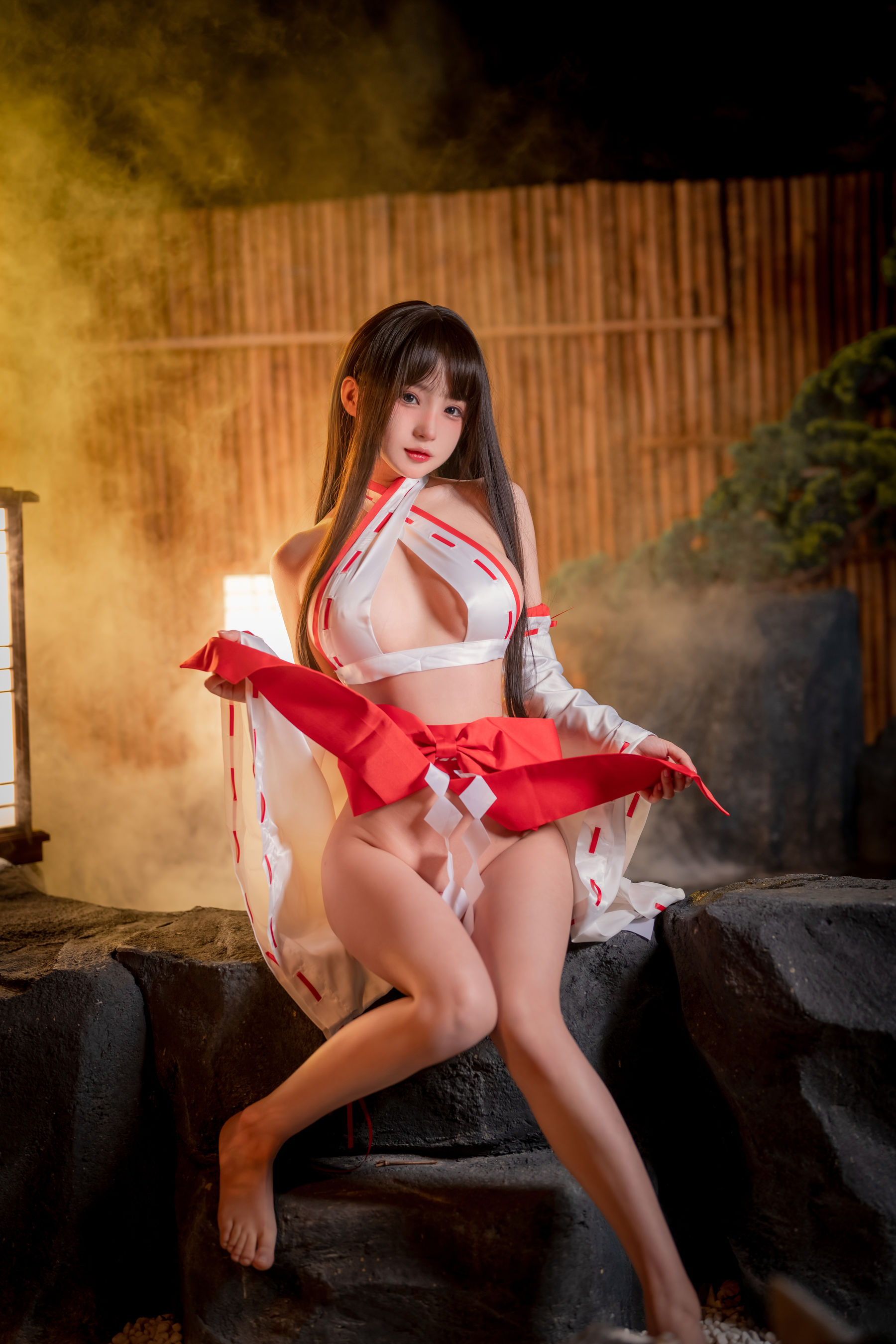 [COSPLAY] 桜井宁宁 – 纯洁巫女