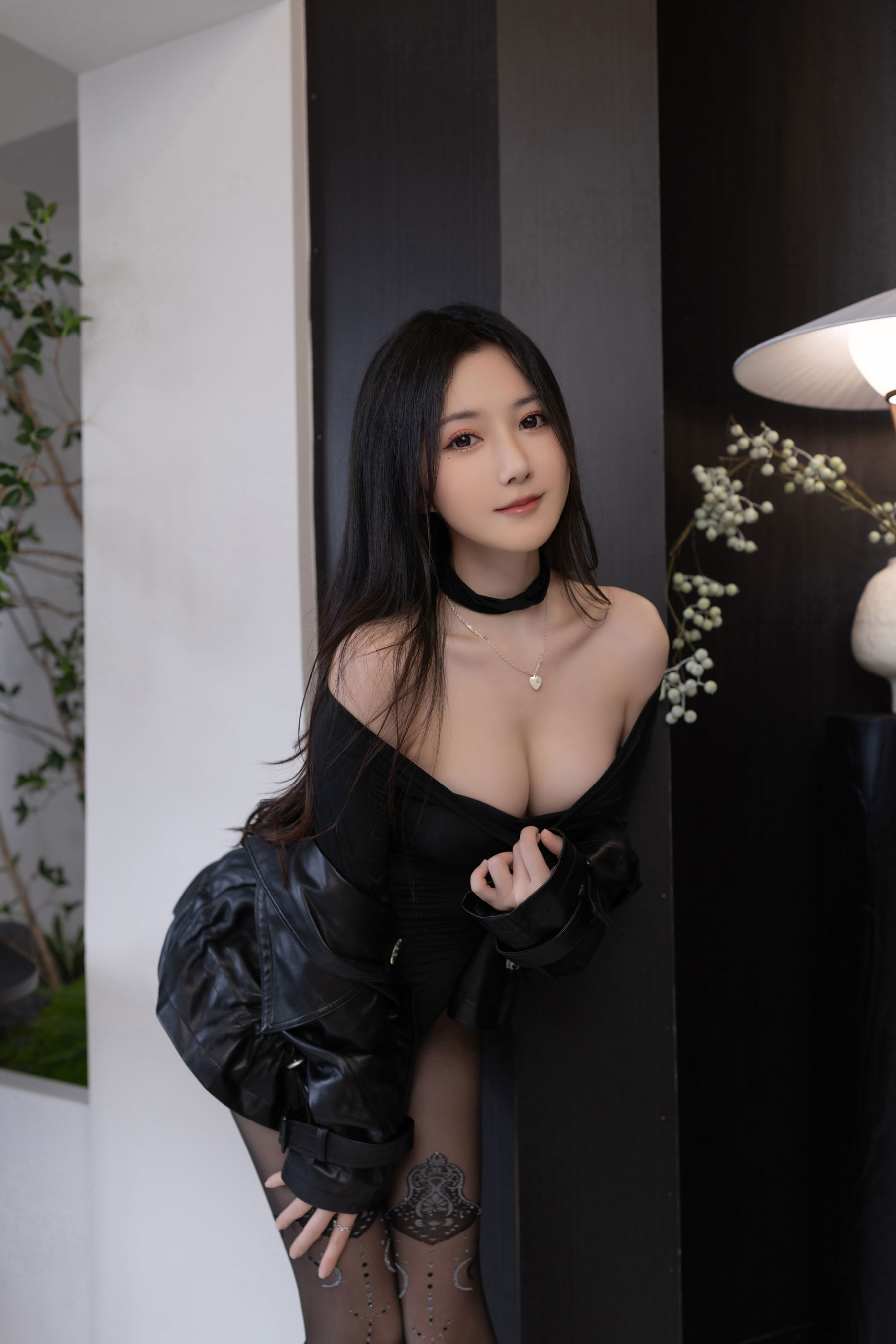 [秀人内购] 鱼子酱 诱人私拍福利 星月
