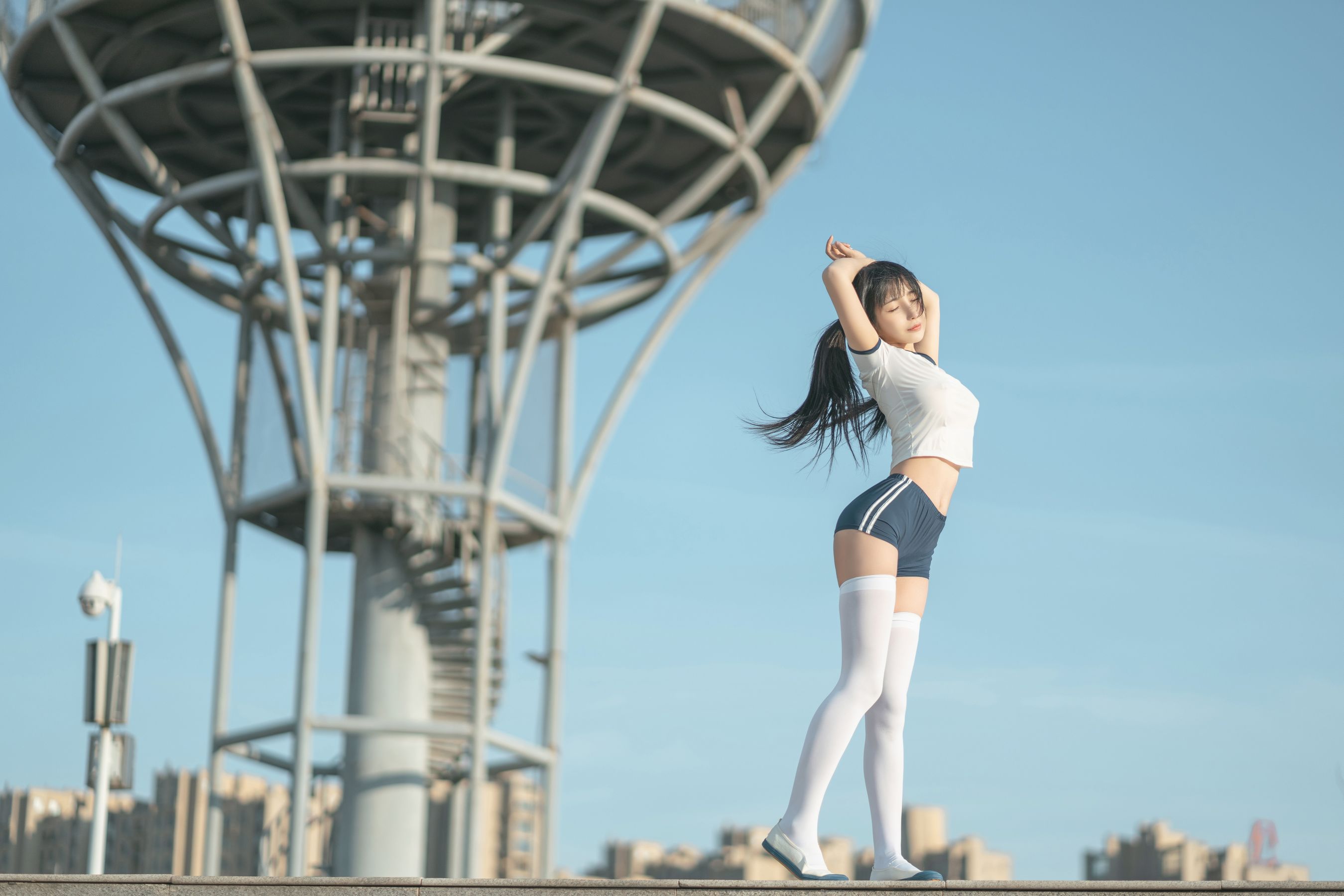 [COSPLAY] 桜井宁宁 – 体操服