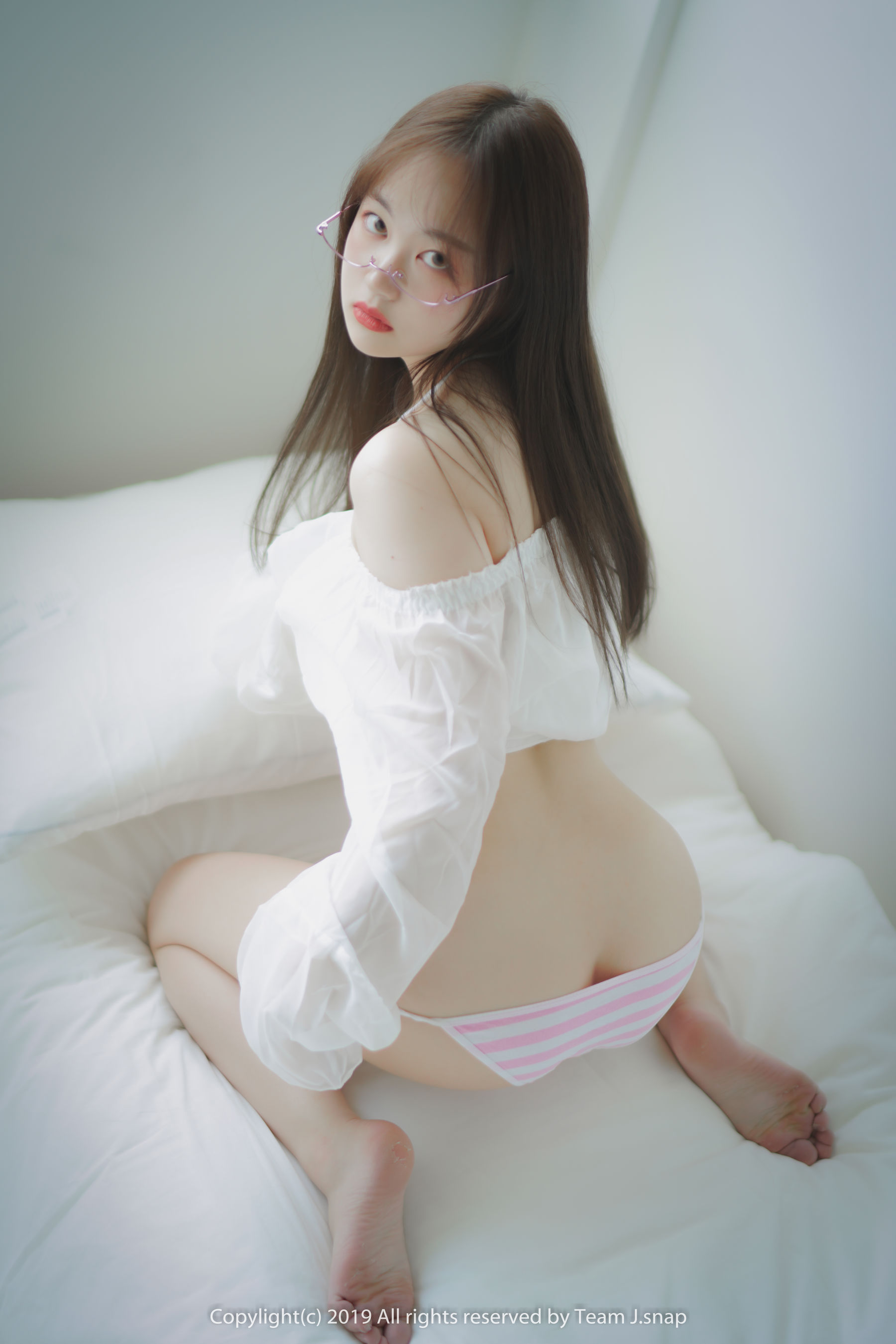 [PURE MEDIA] Sia 捆绑猫猫 [65P] 
