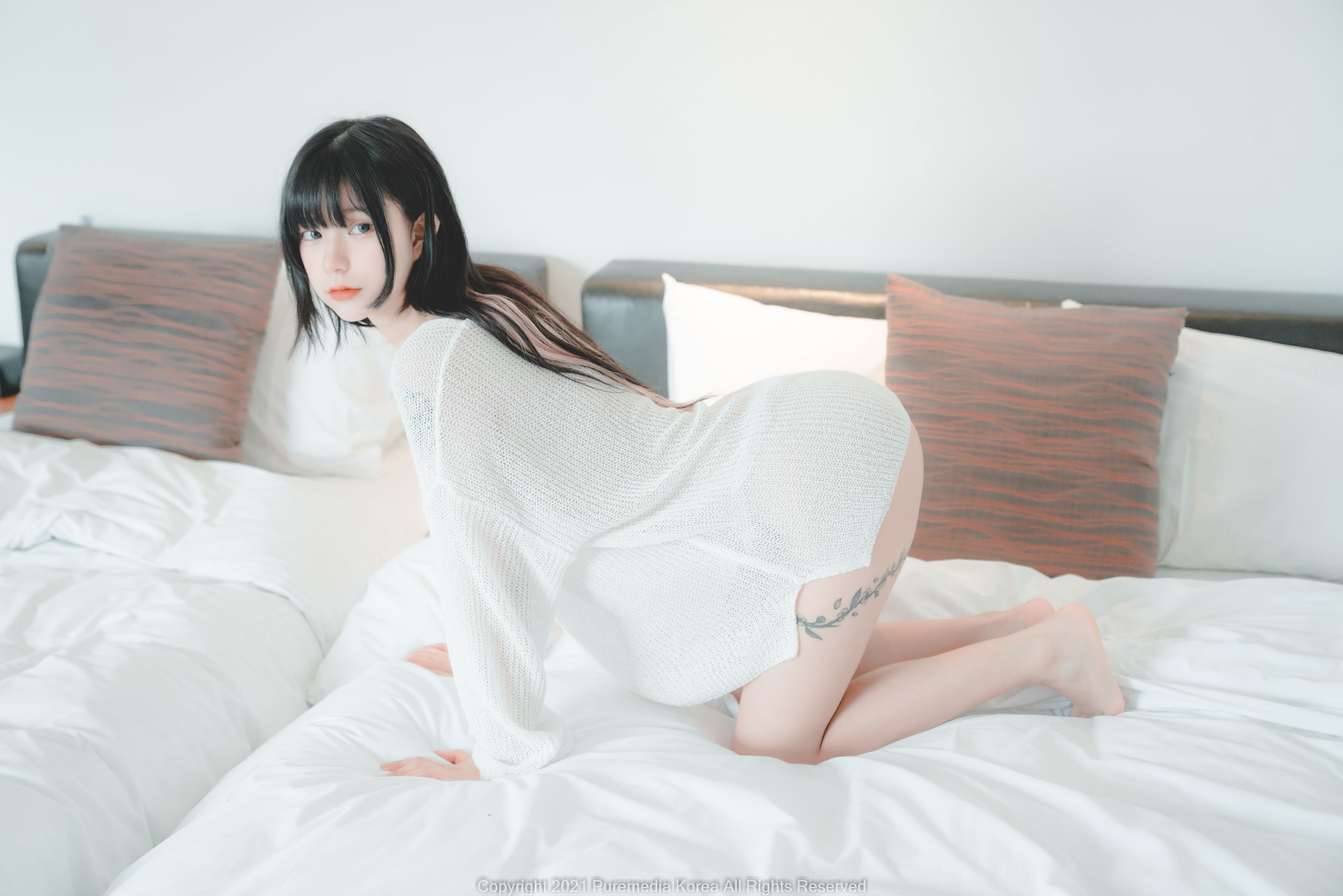 [PURE MEDIA] Hizzy 轻薄白T [38P]