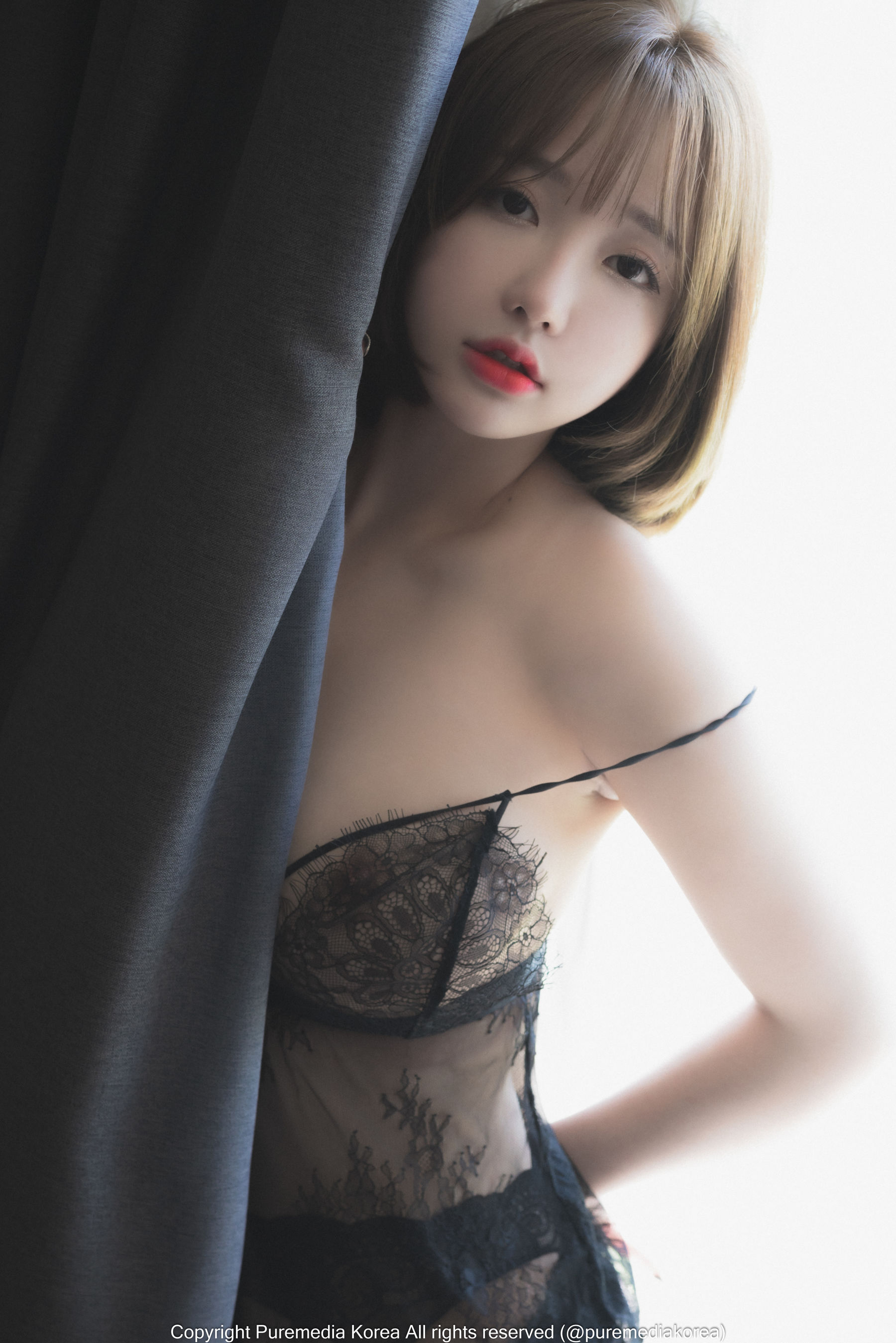 [PURE MEDIA] Yeeun 黑白薄纱 [95P]
