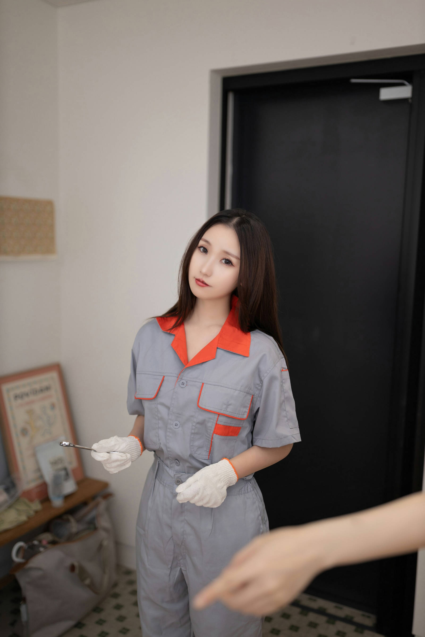[秀人内购] 杏子 诱人私拍福利 物业小姐