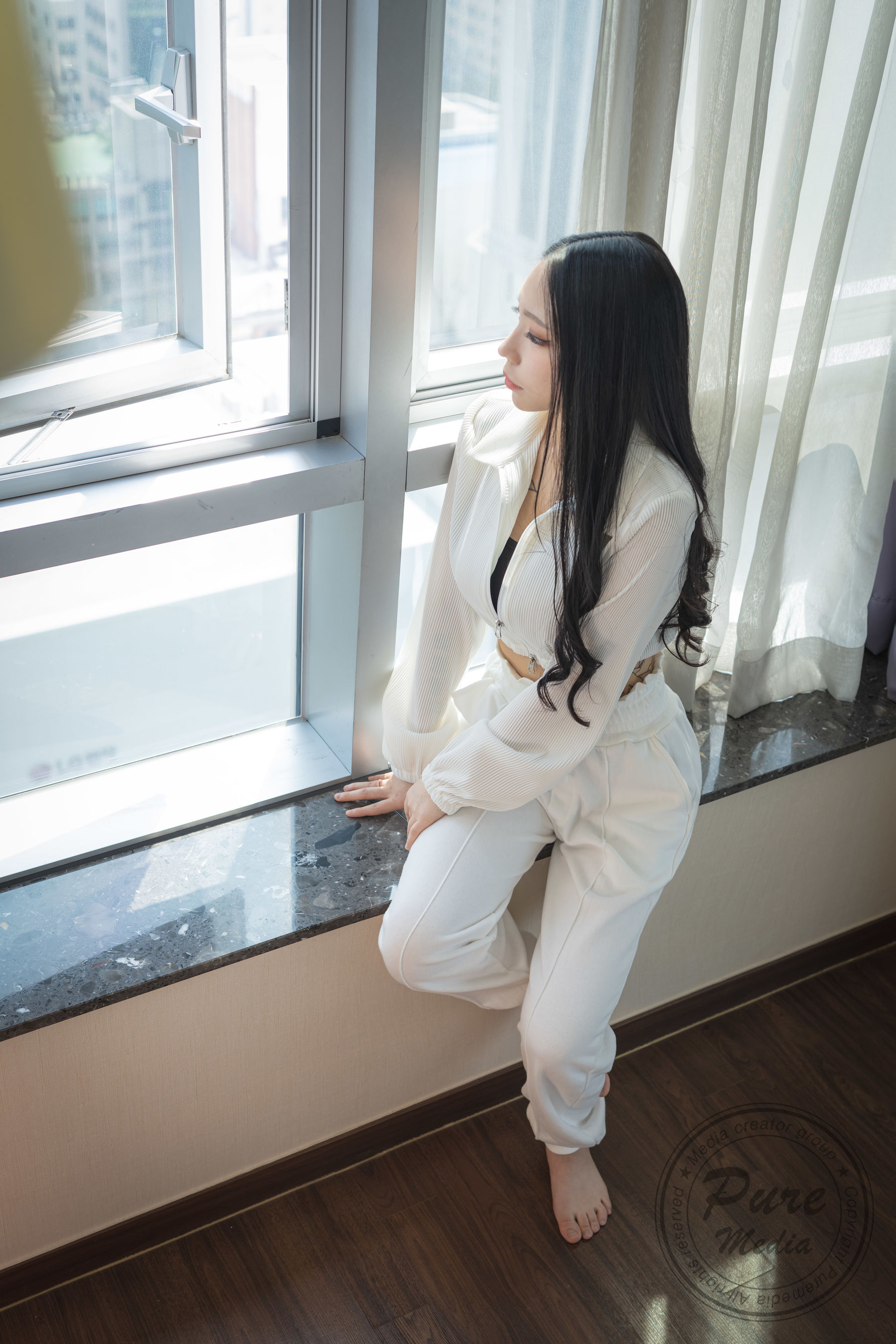 [PURE MEDIA] Yeon-hwa 黑色内衣 [28P]