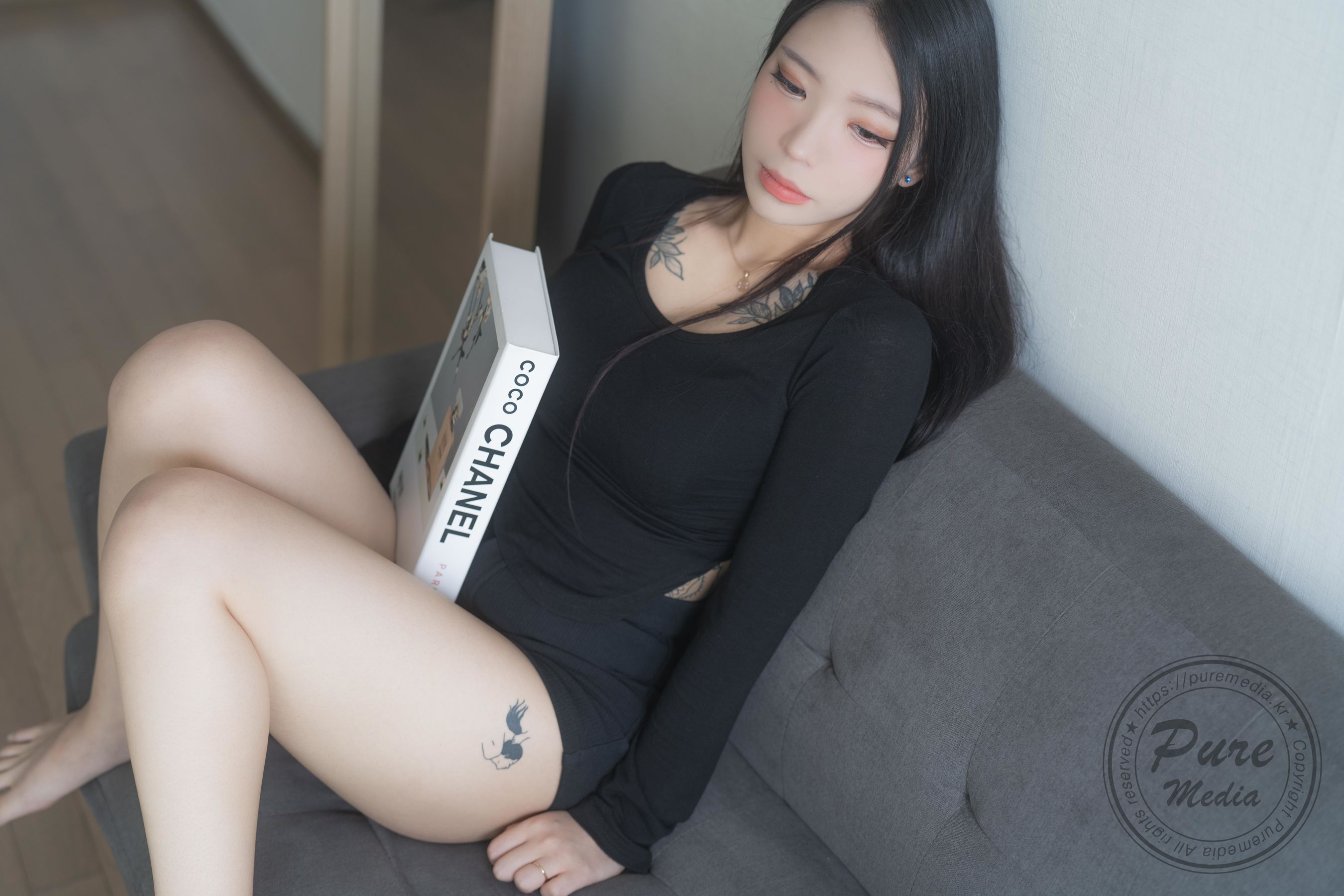 [PURE MEDIA] YeonHwa 黑衣女孩 [29P]