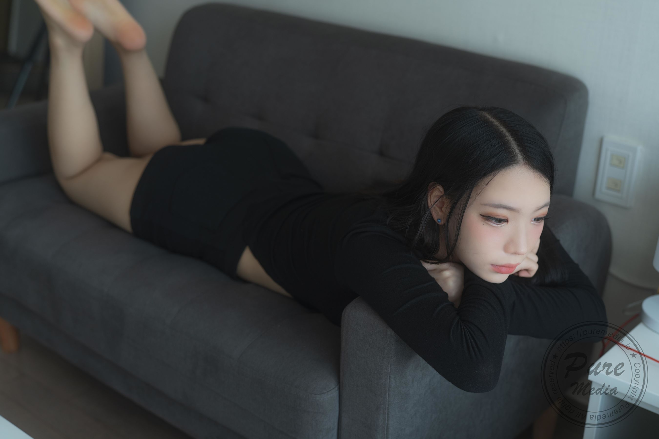 [PURE MEDIA] YeonHwa 黑衣女孩 [29P]