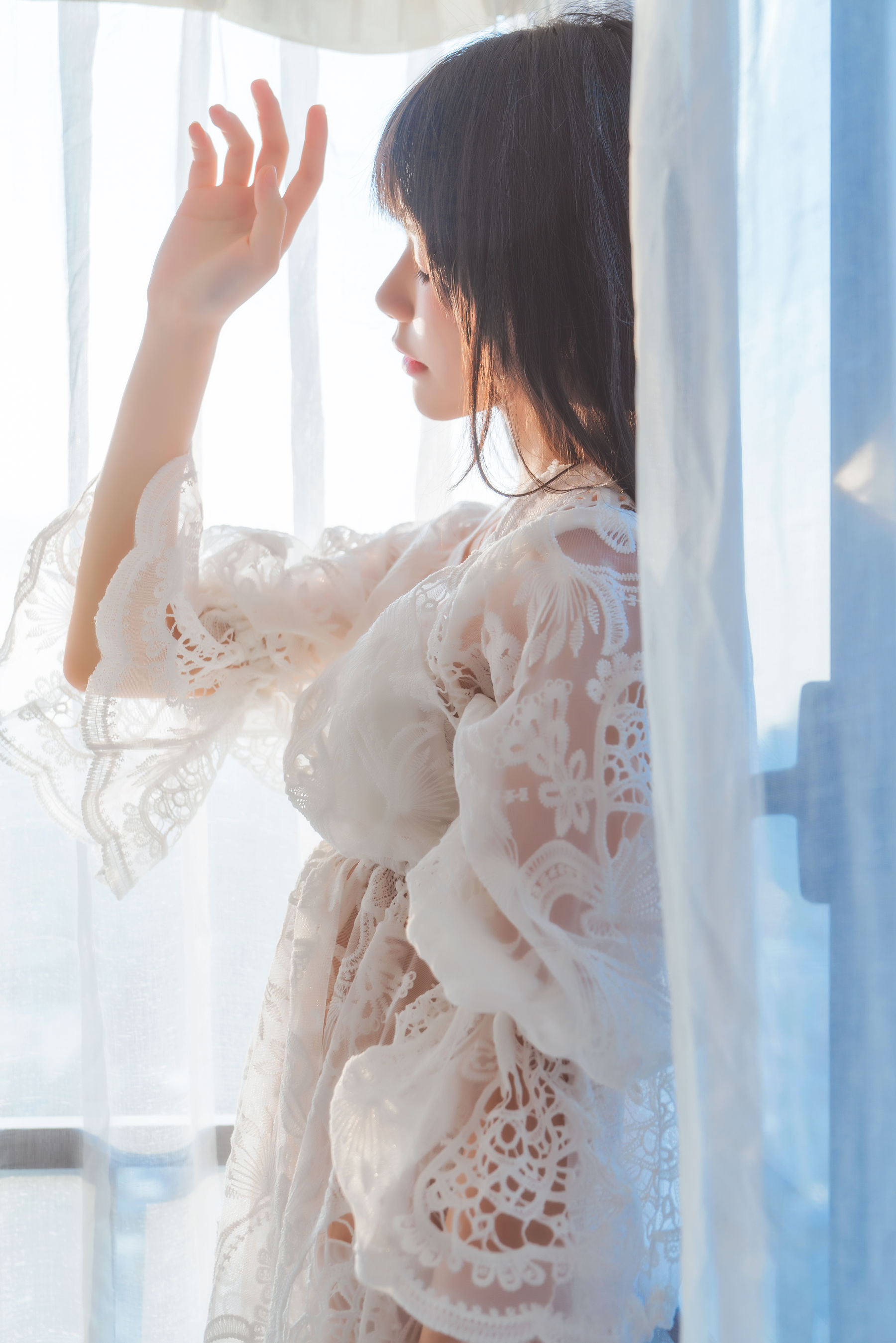 [COSPLAY] 桜桃喵 – 初雪