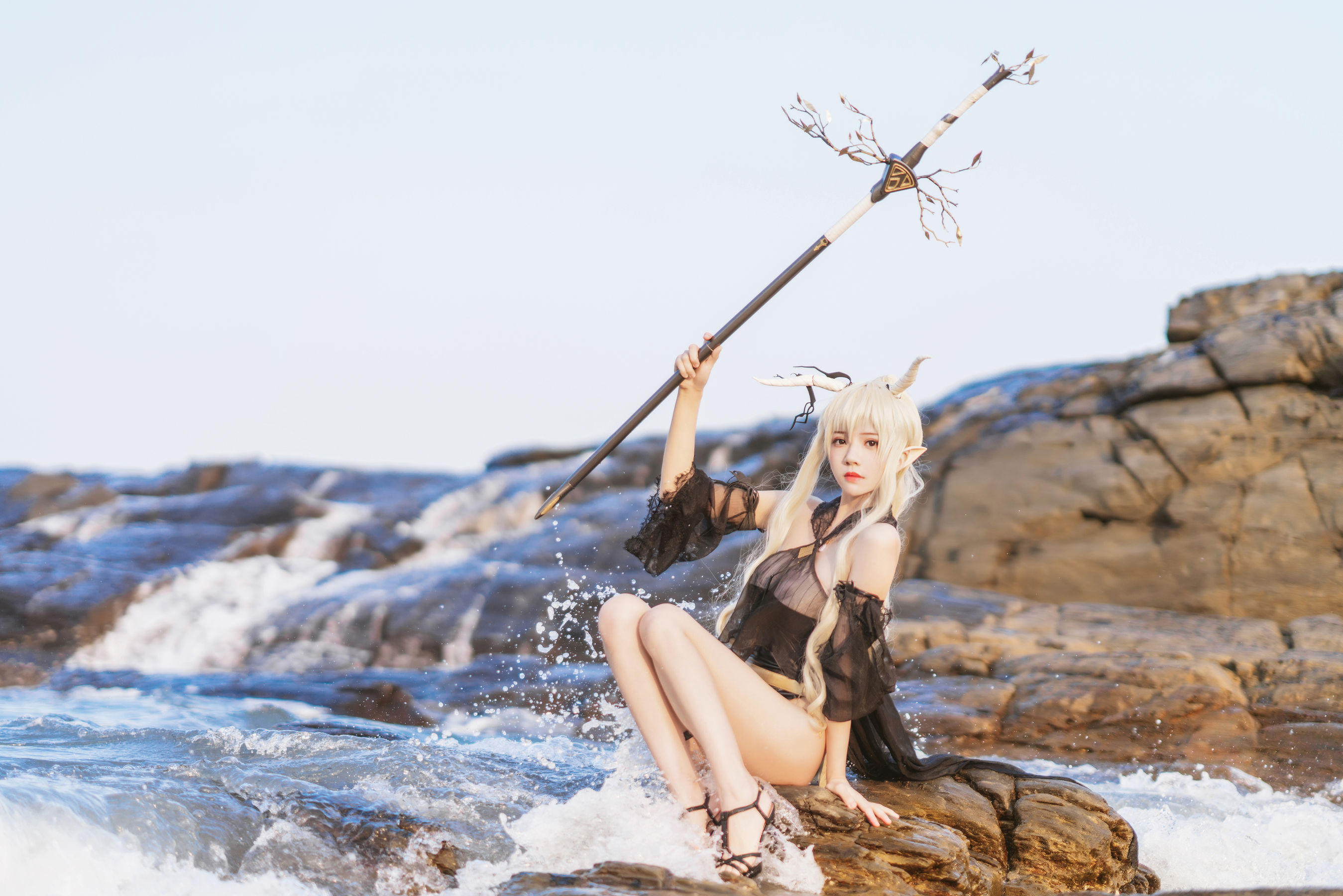 [COSPLAY] 桜桃喵 – 闪灵泳衣