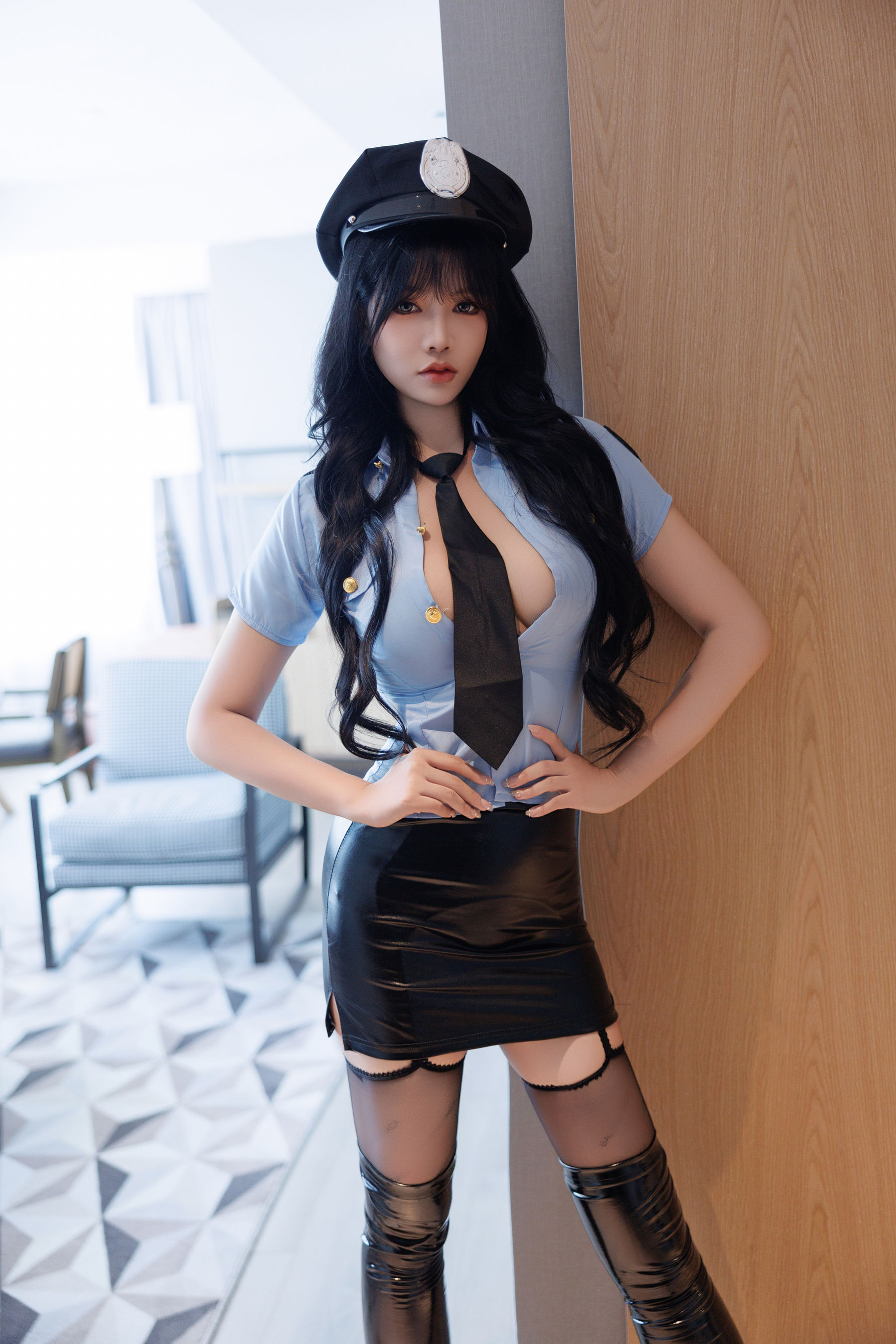 [秀人内购] 娜比 诱人私拍福利 蓝色制服