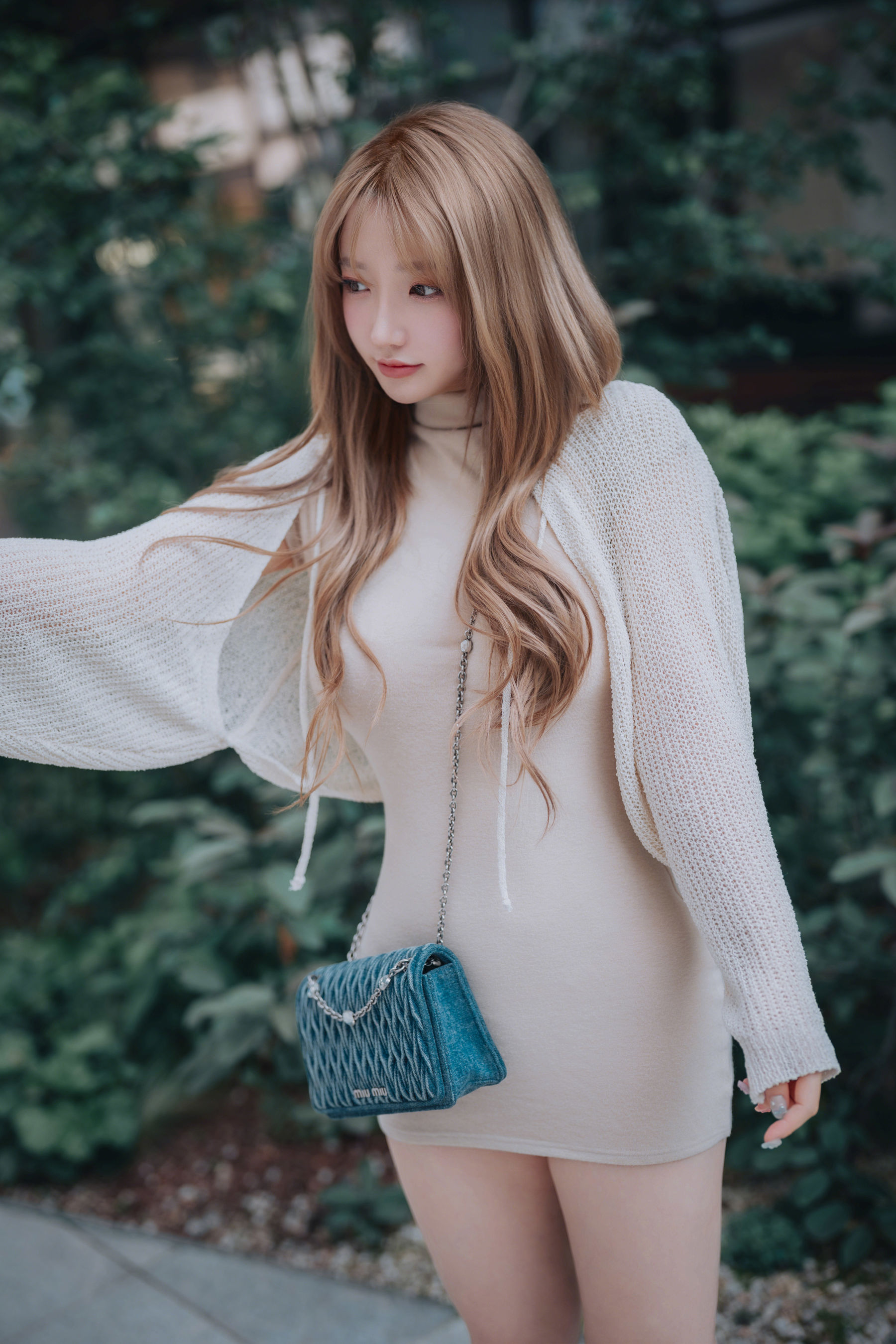 [DJAWA] Son Ye Eun - Happy Solo Birthday [132P]