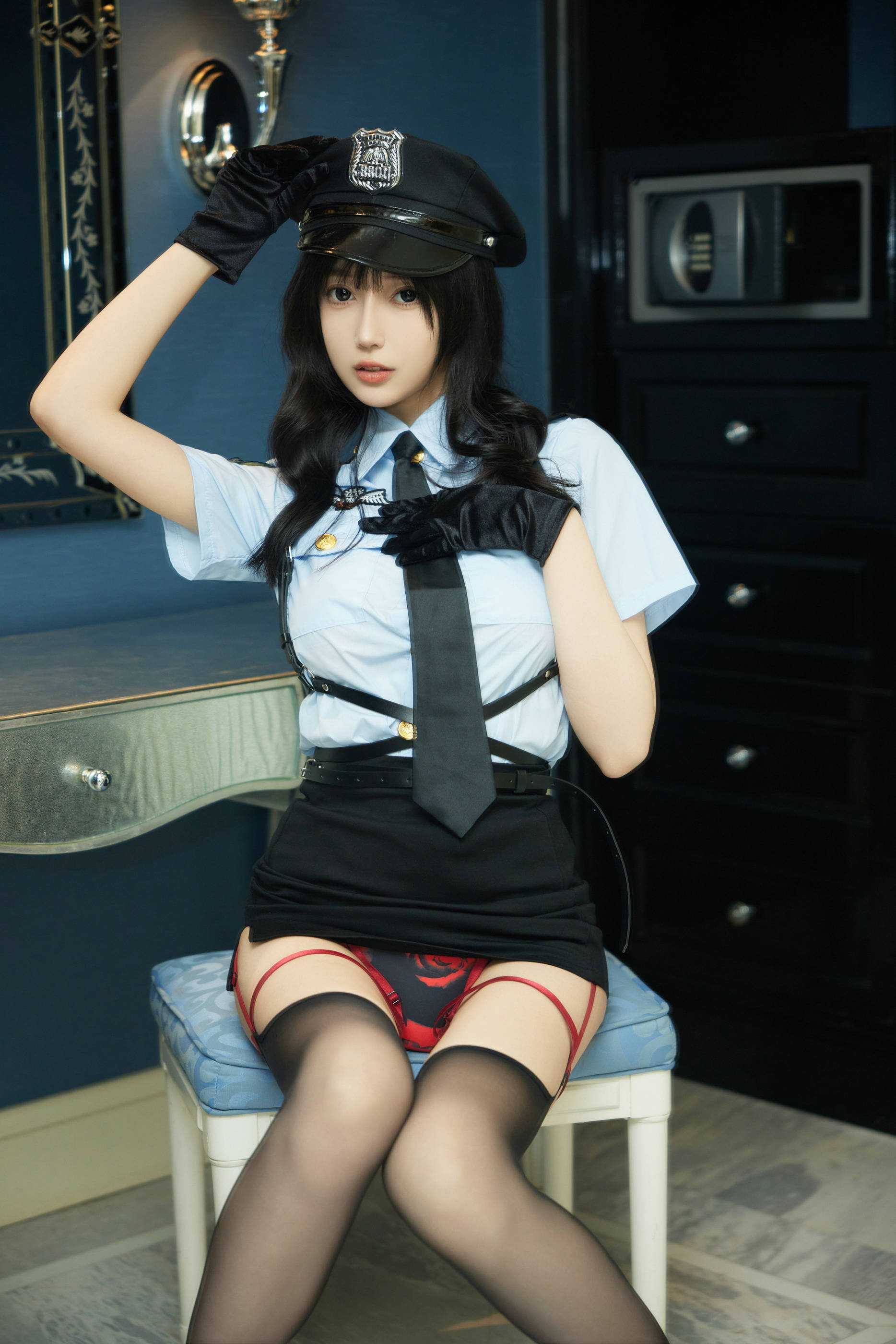 [秀人内购] 玥儿玥 诱人私拍福利 蓝色制服
