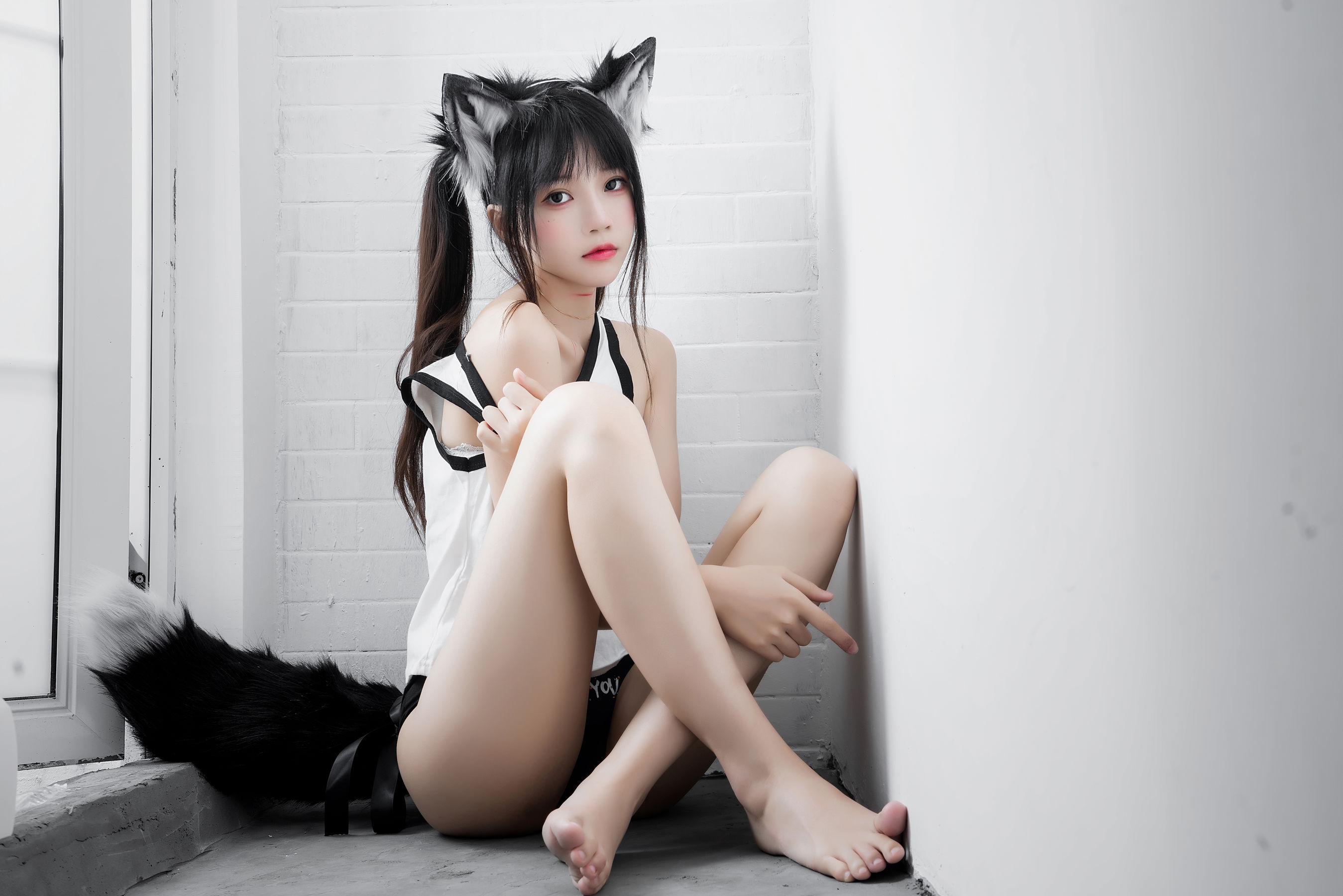 [COSPLAY] 桜桃喵 – 狼崽崽