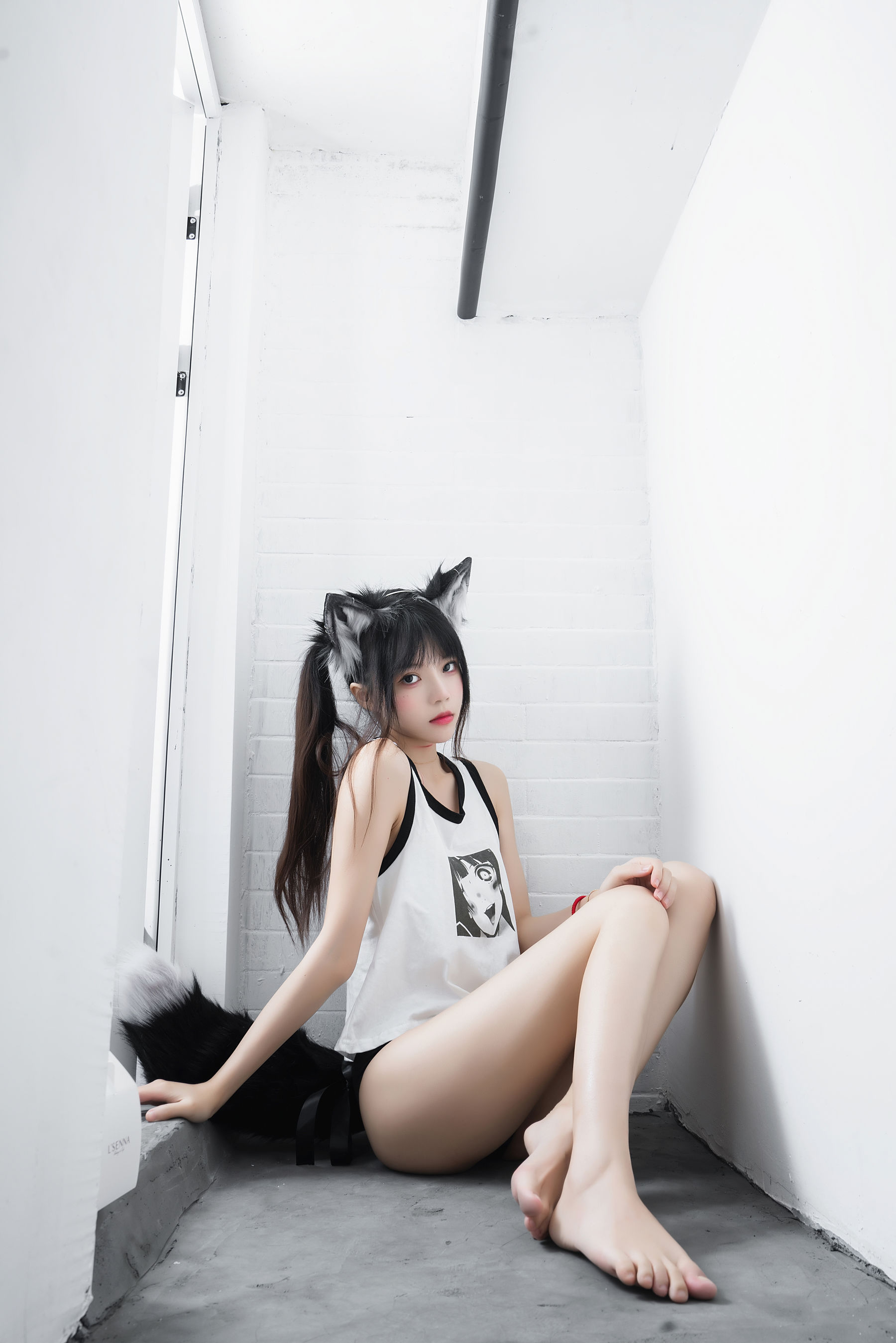 [COSPLAY] 桜桃喵 – 狼崽崽